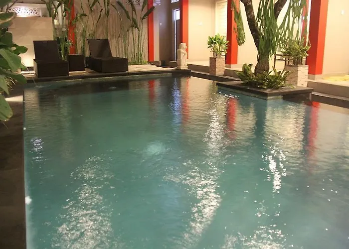 ホテル Angkul Angkul